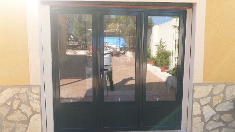 puertas-pvc-exterior-mantener-calor